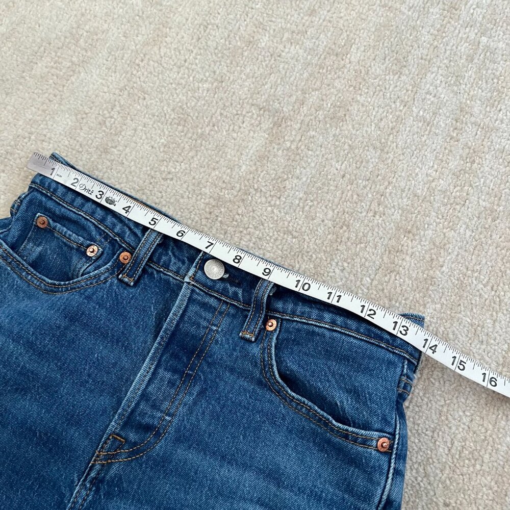 Levi's Premium Wedge Button Fly High Rise Crop Blue Jeans 26 - Picture 8 of 10